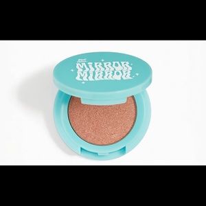 Mirror Mirror Pressed Highlighter in Pinky Promise
